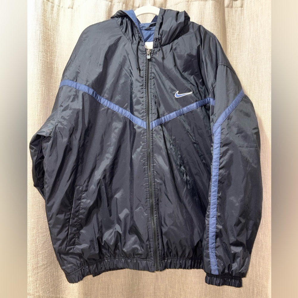 Vintage 90’s Nike Black Jacket with Blue Highlights